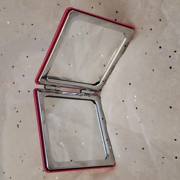 NIB Anti Social Social Club compact mirror 💫HOST PICK💫 - Picture 4 of 5